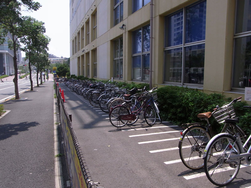 セントラル武蔵小杉店に 毎朝自転車をとめて通勤しているオッサンに声を掛けてみた たいにー すちゃらかのーと